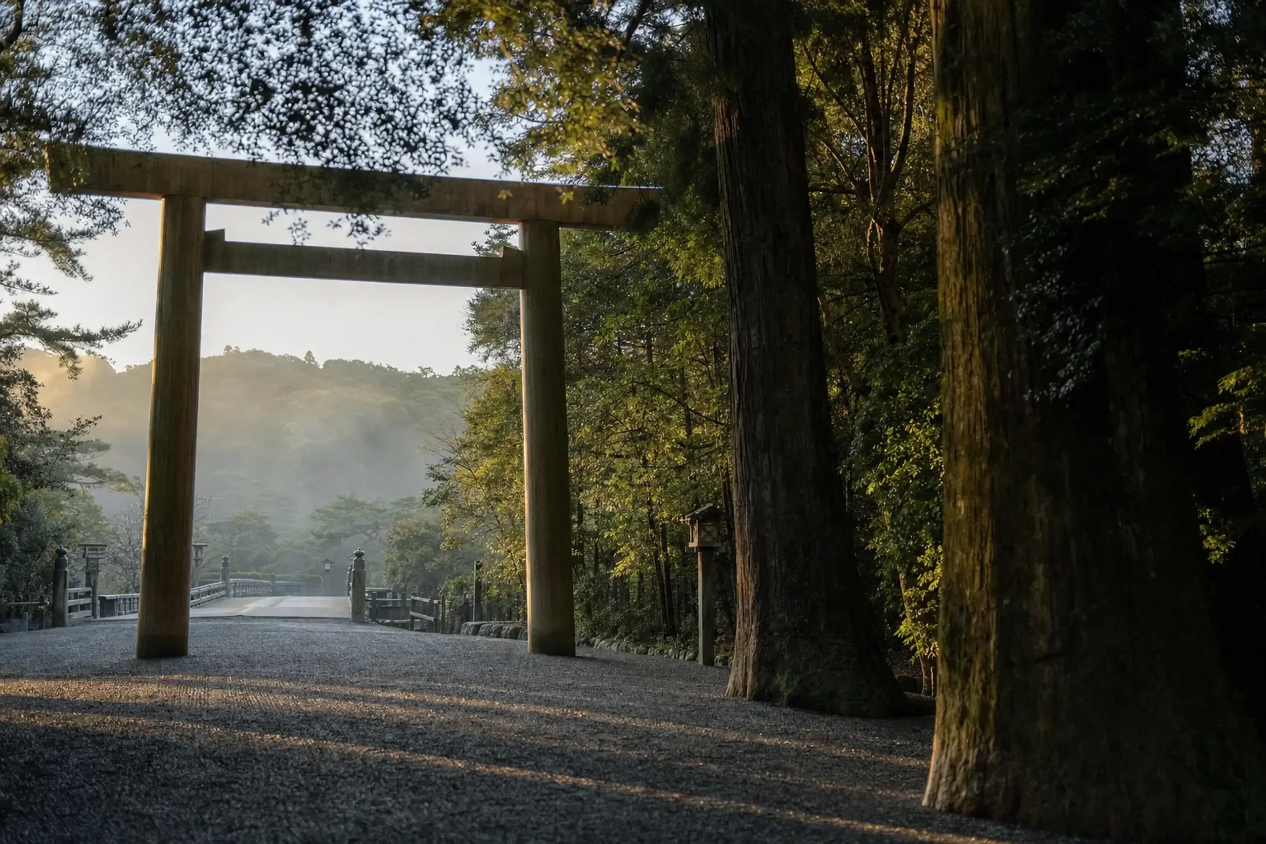 Naiku is dedicated to Amaterasu-Omikami, a central deity in