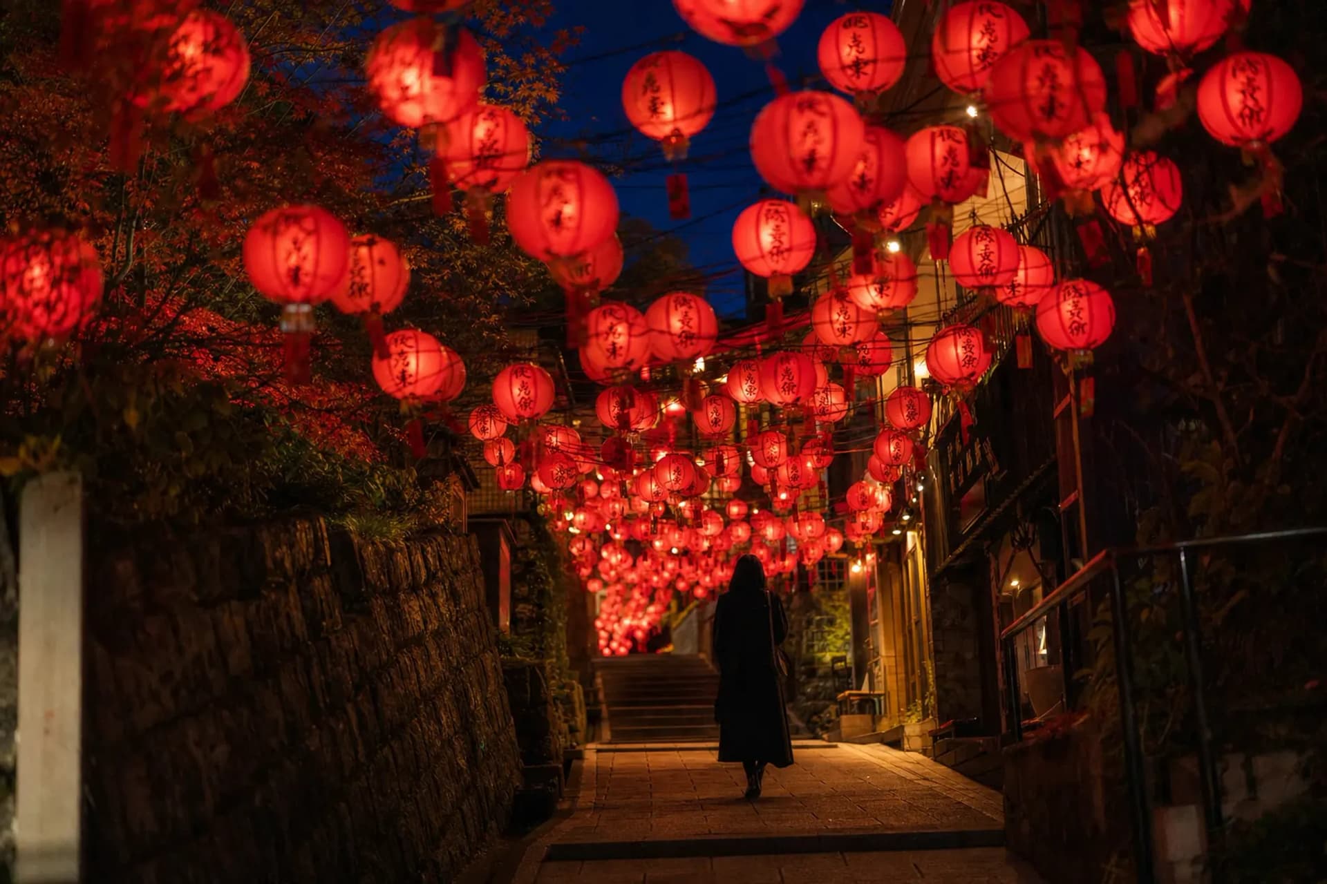 Nagasaki Lantern Festival: Lanterns Through a Port City