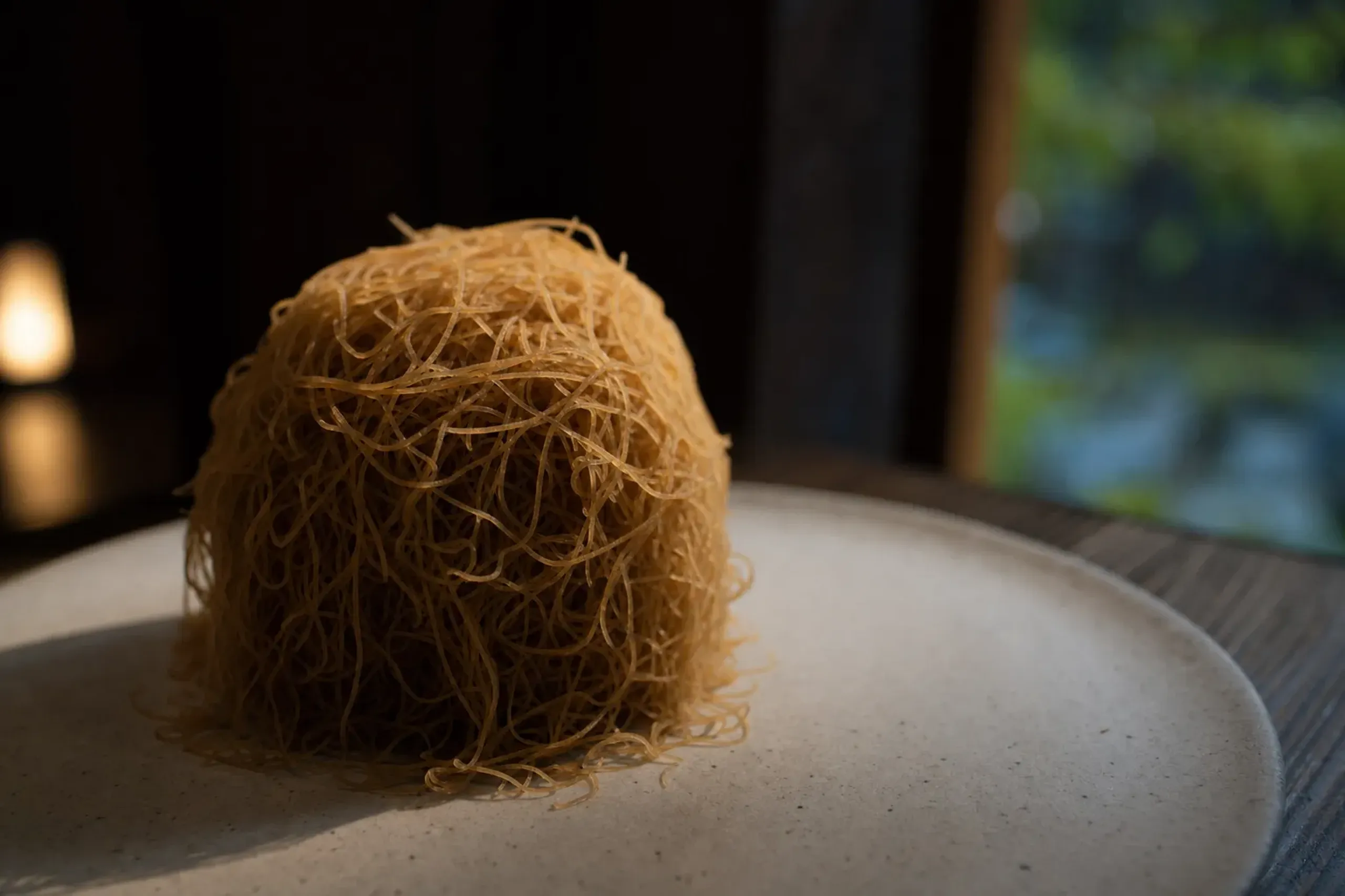 The Kuri no Tenshin Suzaku dessert at Obusedō: fine vermicelli-like strands of sieved new-season chestnut piled high over a mound of rich chestnut paste
