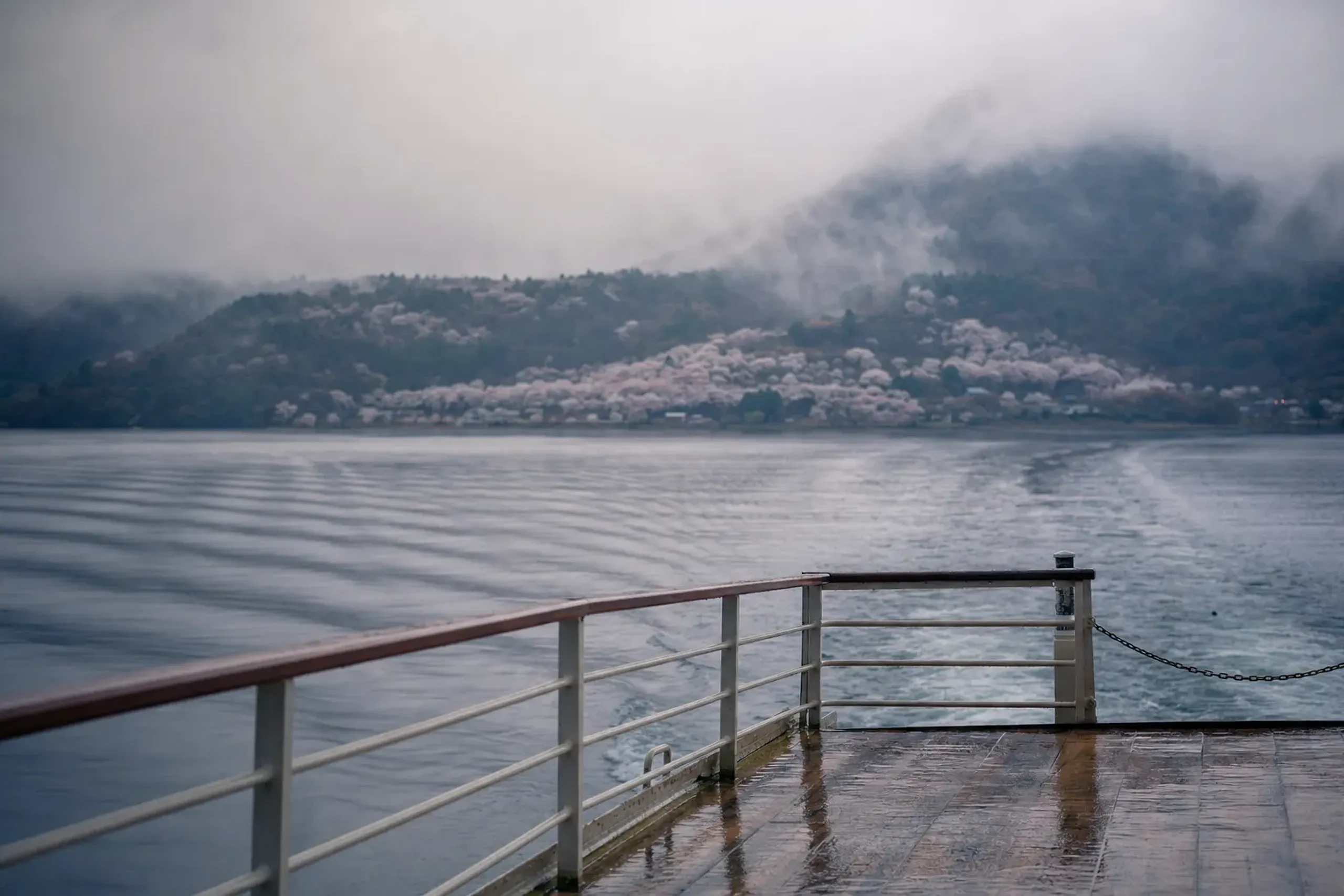 From Yasumiya, a boat crosses to Nenokuchi in roughly fifty