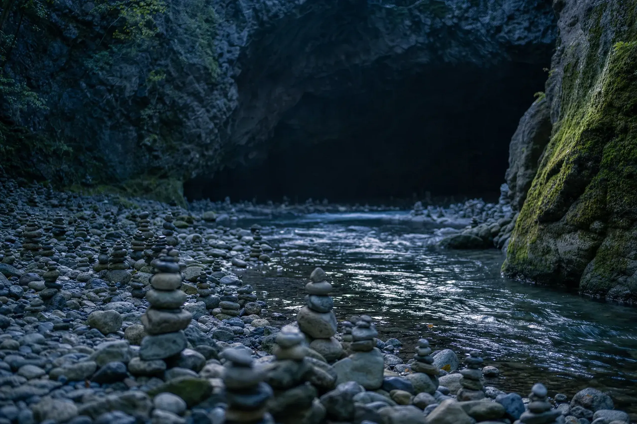 Then walk to Amano Yasukawara. Let the river carry the
