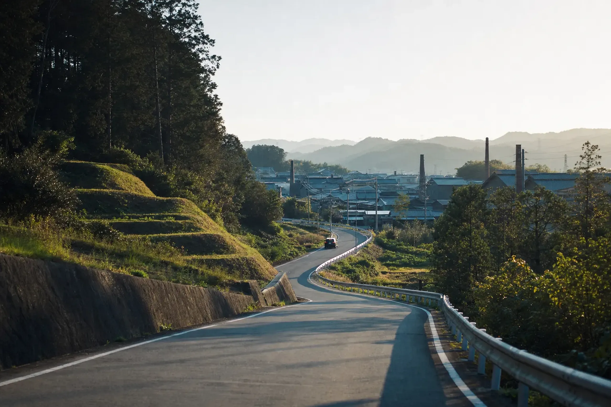 Tobe sits about twenty-five minutes by car from Dōgo, with